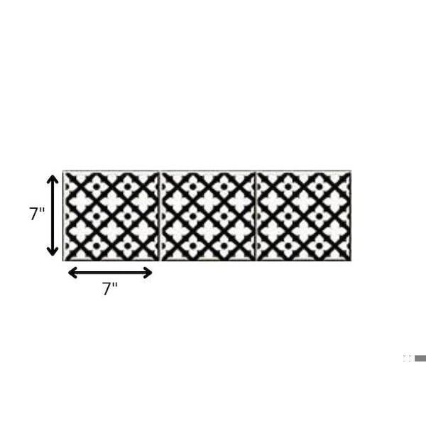 Homeroots 7 x 7 in. Black & White Dia Peel & Stick Removable Tiles - 399943