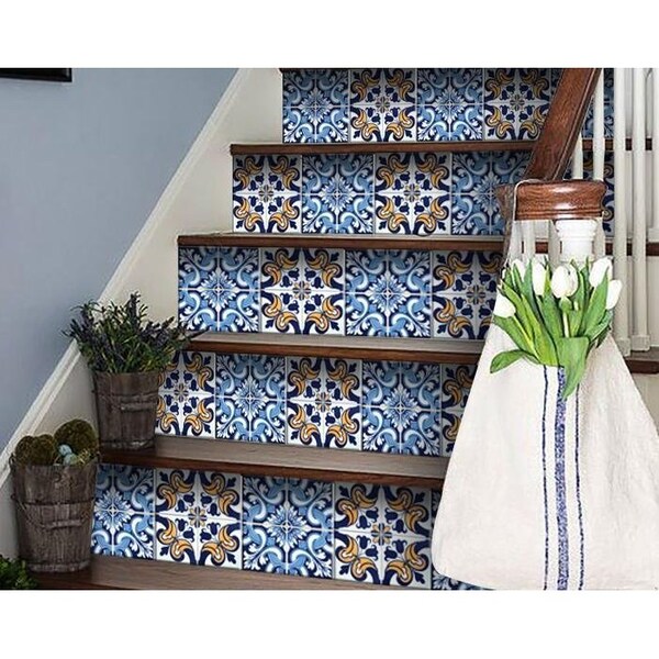 Homeroots 6 x 6 in. Blue White Golden Peel & Stick Tiles - 400173