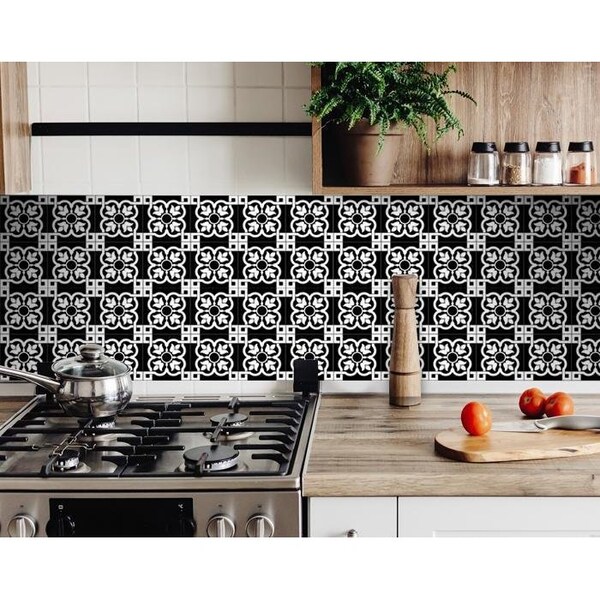 Homeroots 7 x 7 in. Black & White Stark Peel & Stick Removable Tiles - 399868