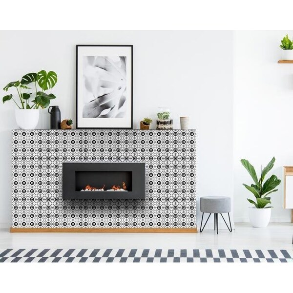 Homeroots 8 x 8 in. Black & White Gerber Peel & Stick Removable Tiles - 399969