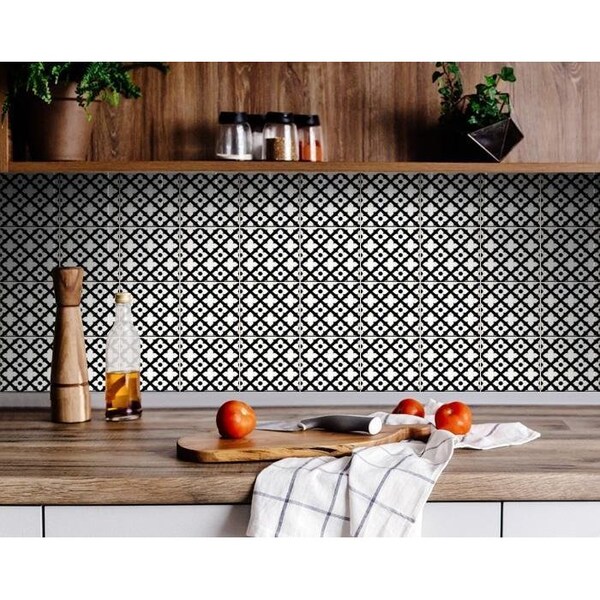 Homeroots 6 x 6 in. Black & White Dia Peel & Stick Removable Tiles - 399942