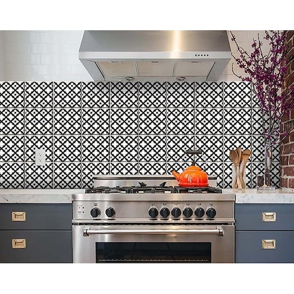 Homeroots 8 x 8 in. Black & White Dia Peel & Stick Removable Tiles - 399944