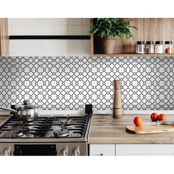 Homeroots 5 x 5 in. Black & White Prism Peel & Stick Removable Tiles - 399911
