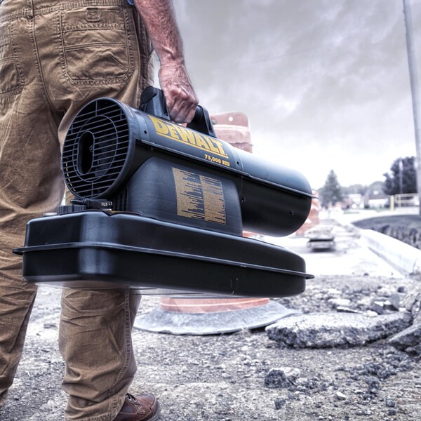 Dewalt DeWalt 75000 Btu/h 1750 sq ft Forced Air Kerosene Portable Heater - F340760
