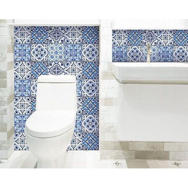 Homeroots 8 x 8 in. Azul Multi Blue Mosaic Peel & Stick Tiles - 400329