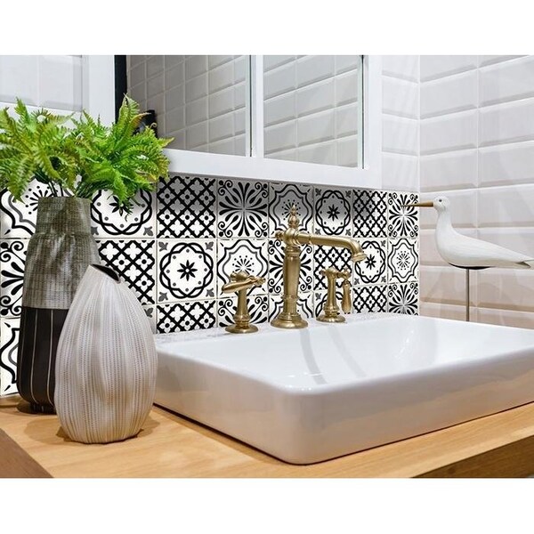 Homeroots 6 x 6 in. Black & White Multi Peel & Stick Removable Tiles - 399862