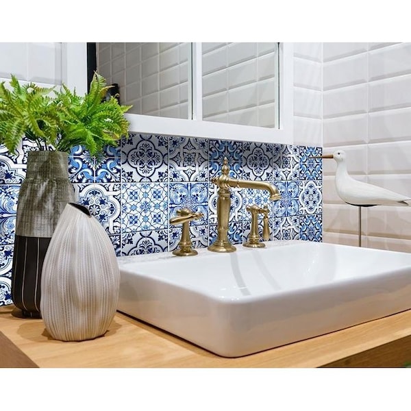 Homeroots 5 x 5 in. Azul Multi Blue Mosaic Peel & Stick Tiles - 400326