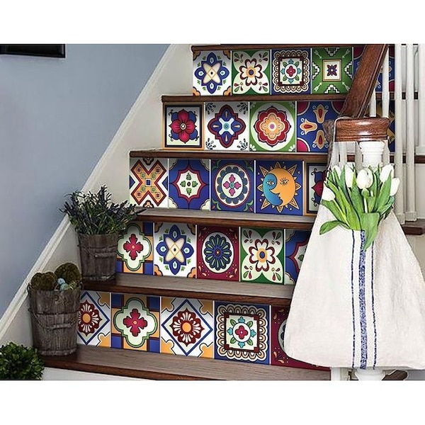 Homeroots 5 x 5 in. Mediterra Blue Celestial Mosaic Peel & Stick Removable Tiles - 400439