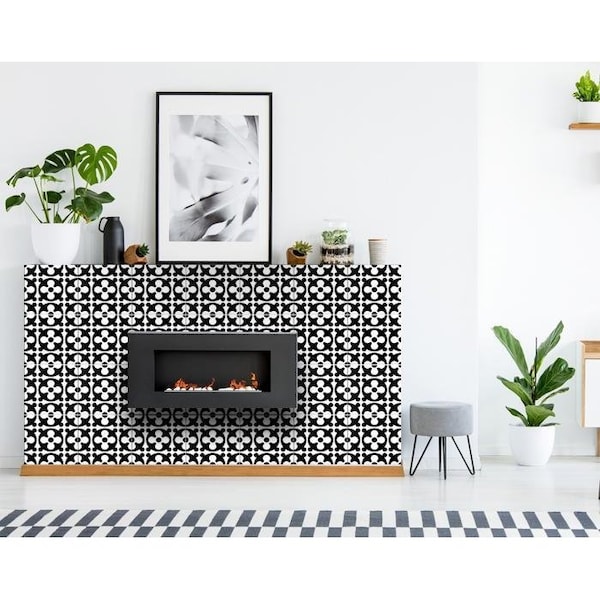 Homeroots 4 x 4 in. Black & White Medeci Peel & Stick Removable Tiles - 399975