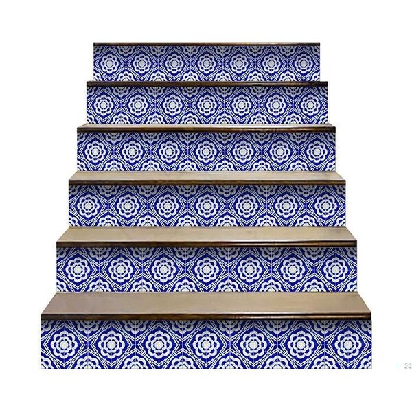 Homeroots 5 x 5 in. Blue & White Gerbera Peel & Stick Removable Tiles - 400071