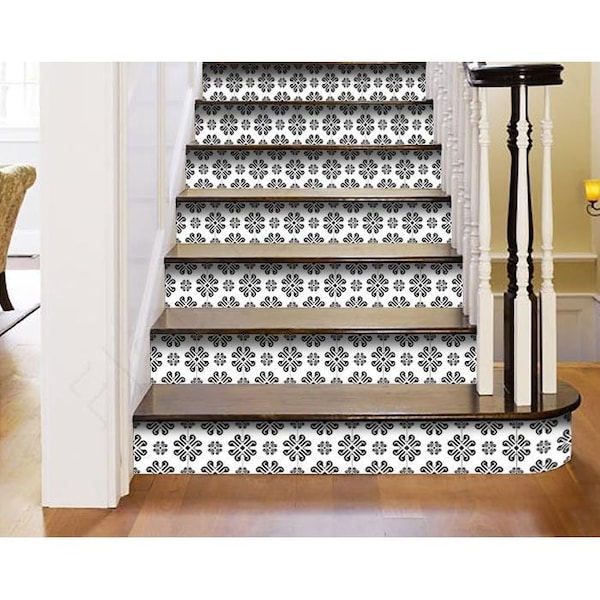 Homeroots 4 x 4 in. Black & White Daisy Peel & Stick Removable Tiles - 399880