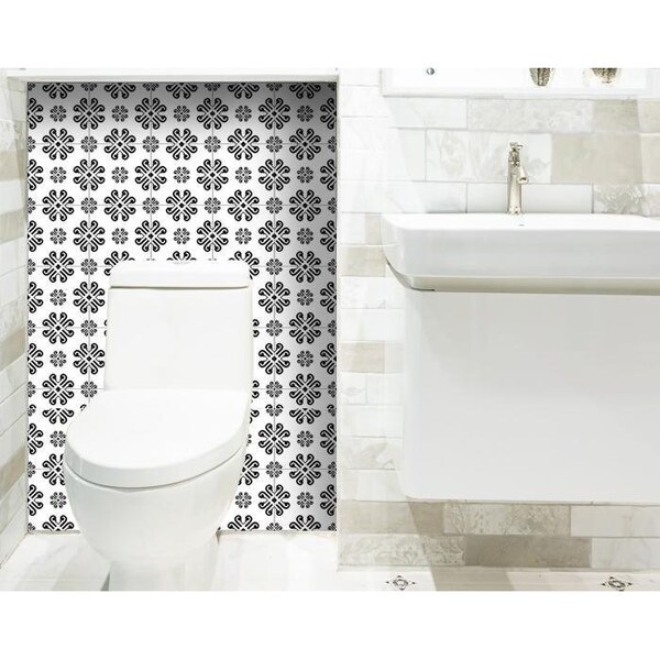 Homeroots 4 x 4 in. Black & White Daisy Peel & Stick Removable Tiles - 399880