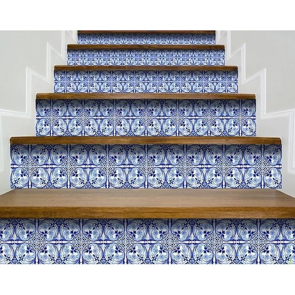 Homeroots 6 x 6 in. Blue Cloud Peel & Stick Removable Tiles - 400107