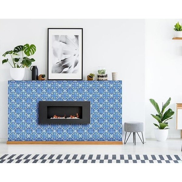 Homeroots 8 x 8 in. Blue & White Cross Peel & Stick Tiles - 400119
