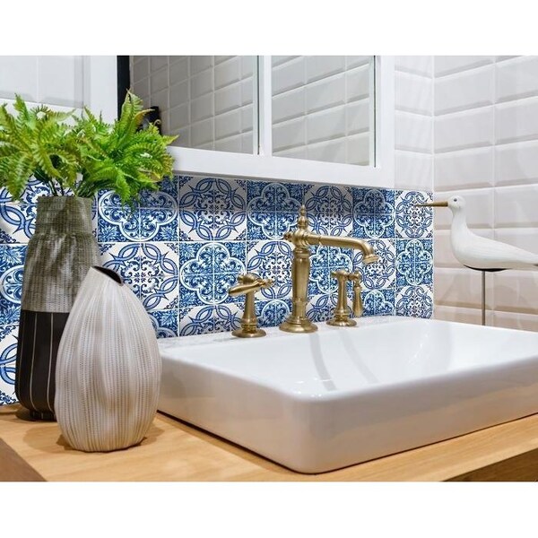 Homeroots 7 x 7 in. Blue & White Medi Peel & Stick Tiles - 400138