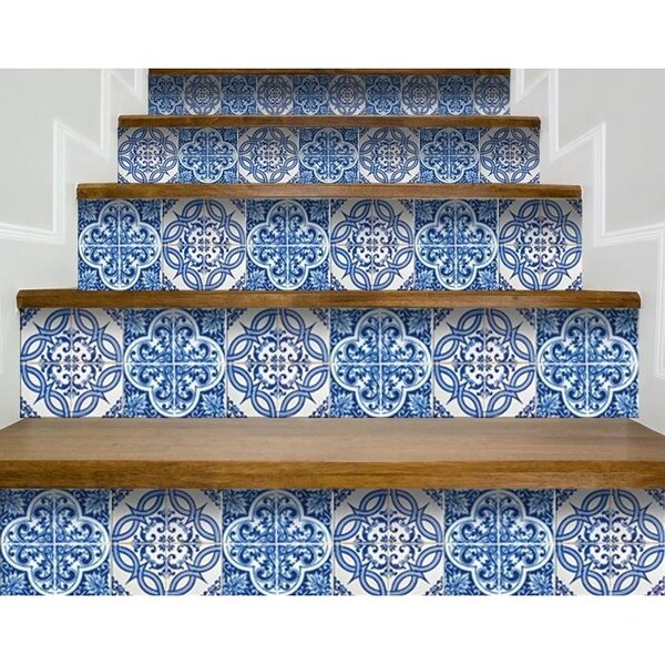 Homeroots 7 x 7 in. Blue & White Medi Peel & Stick Tiles - 400138
