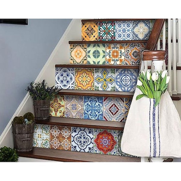 Homeroots 4 x 4 in. Josephina Multi Yellow Mosaic Peel & Stick Tiles - 400365