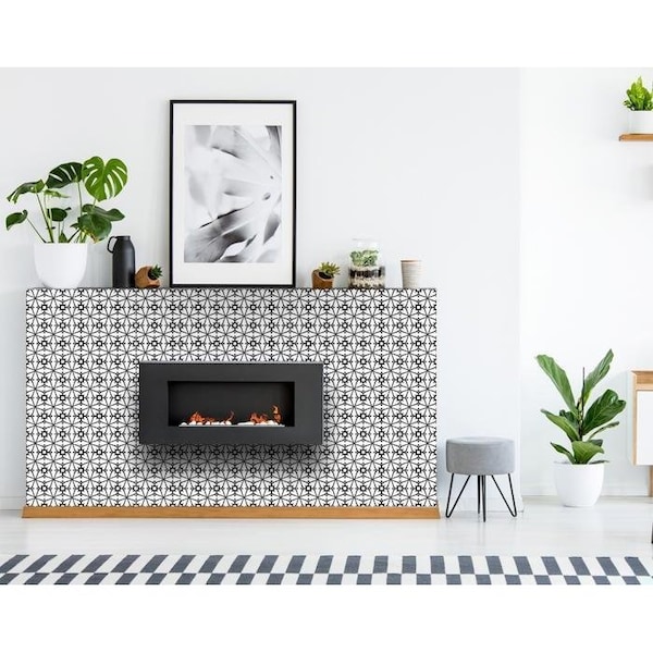 Homeroots 8 x 8 in. Black & White Clove Peel & Stick Removable Tiles - 399994