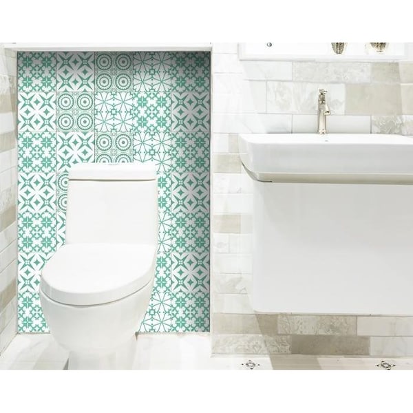 Homeroots 7 x 7 in. Light Green & White Geo Peel & Stick Removable Tiles - 400418