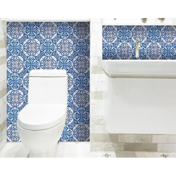 Homeroots 5 x 5 in. Blue & White Medi Peel & Stick Tiles - 400136