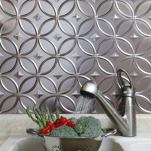 Fasade Fasade 18in x 24in Rings Brushed Nickel Backsplash Panel 5pk - PB6129