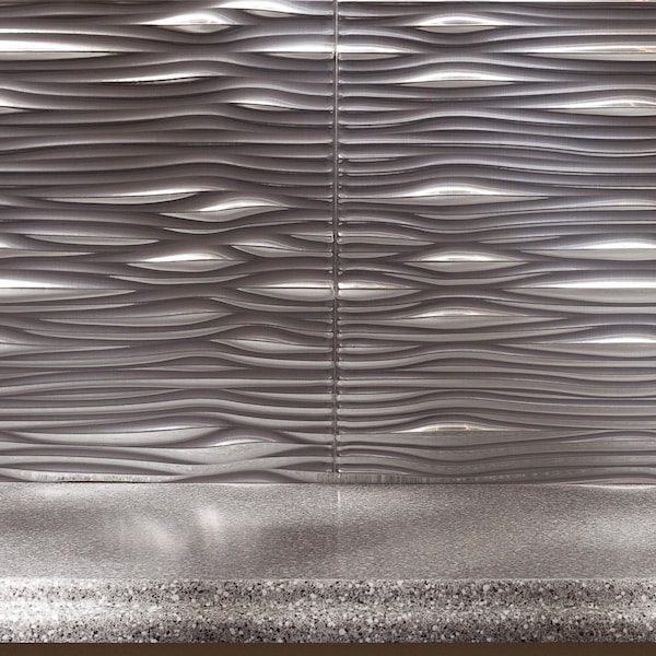 Fasade Fasade 18in x 24in Waves Brushed Aluminum Backsplash Panel 5pk - PB6508
