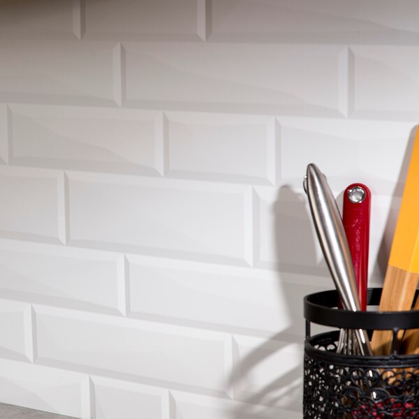 Fasade Fasade 18in x 24in Vista Matte White Backsplash Panel 5pk - PB6901
