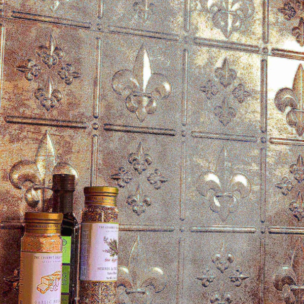 Fasade Fasade 18in x 24in Fleur-de-lis Bermuda Bronze Backsplash Panel 5pk - PB6617
