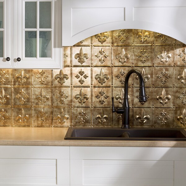 Fasade Fasade 18in x 24in Fleur-de-lis Bermuda Bronze Backsplash Panel 5pk - PB6617