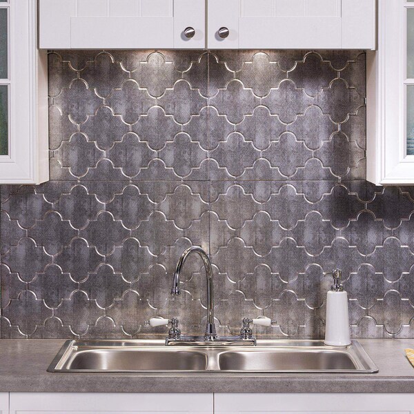 Fasade Fasade 18in x 24in Monaco Crosshatch Silver Backsplash Panel 5pk - PB6821