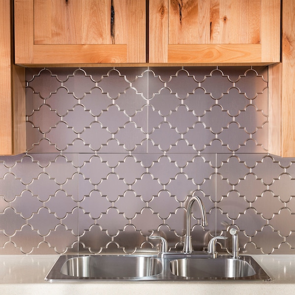 Fasade Fasade 18in x 24in Monaco Brushed Nickel Backsplash Panel 5pk - PB6829