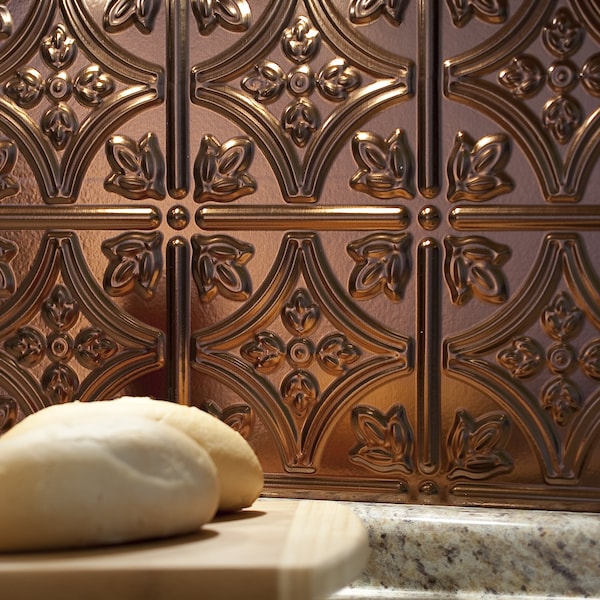 Fasade Fasade 18in x 24in Traditional 1 Oil Rubbed Bronze Backsplash Panel 5pk - PB5026