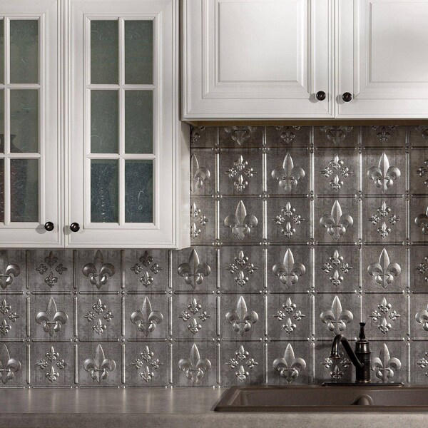 Fasade Fasade 18in x 24in Fleur-de-lis Crosshatch Silver Backsplash Panel 5pk - PB6621