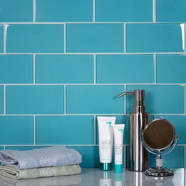 Apollo Tile 3X6 Aquamarine Glossy Subway Glass Tile 5 Sq.Ft., 40PK - APLA9904136EC106
