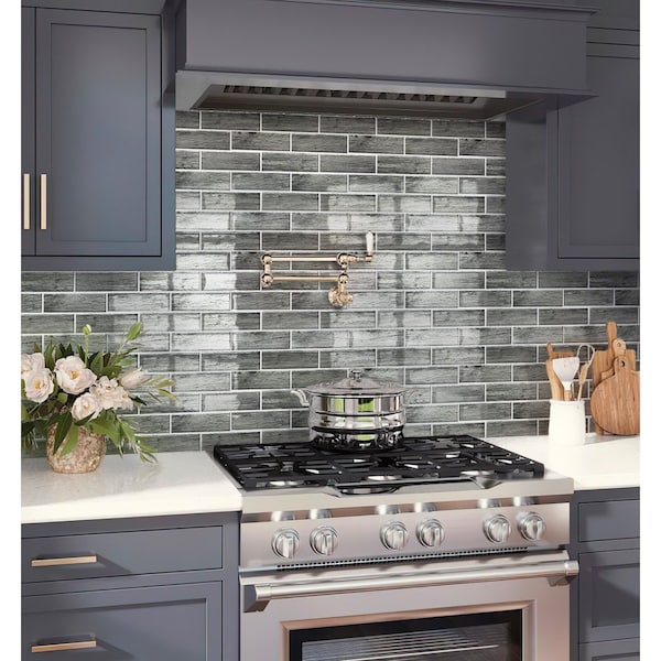 Apollo Tile Silver Wood Look Hexagon 4.83 sq.ft 11.8 in. x11.8 in. Glass Mosaic Tile, 5PK - APLSRA9903EC52