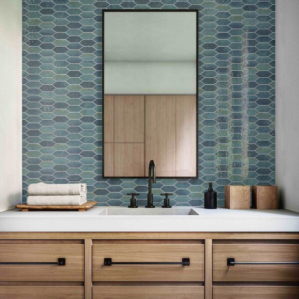 Daltile Miramo 2'' x 5'' Ceramic Picket Wall Mosaic, 12PK - MR47PCK25MBMSGL