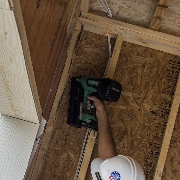 Metabo Hpt 18V MV Cordless 30 Degree 3-1/2in Paper Framing Nailer w/Clipped Head 1 x 4.0Ah - NR1890DCSTM