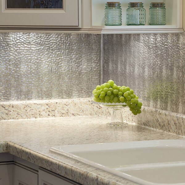 Fasade Fasade 18in x 24in Hammered Crosshatch Silver Backsplash Panel 5pk - PB5521