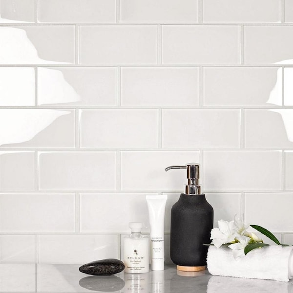 Apollo Tile 3X6 Soft White Glossy Subway Glass Tile 5 Sq.Ft., 40PK - APLA9906636EC98
