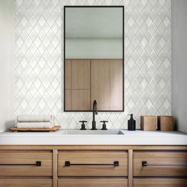 Daltile Starcastle 3'' x 6'' Diamond Scale Glass Wall Mosaic, 15PK - SC72DIAMNSCMSST