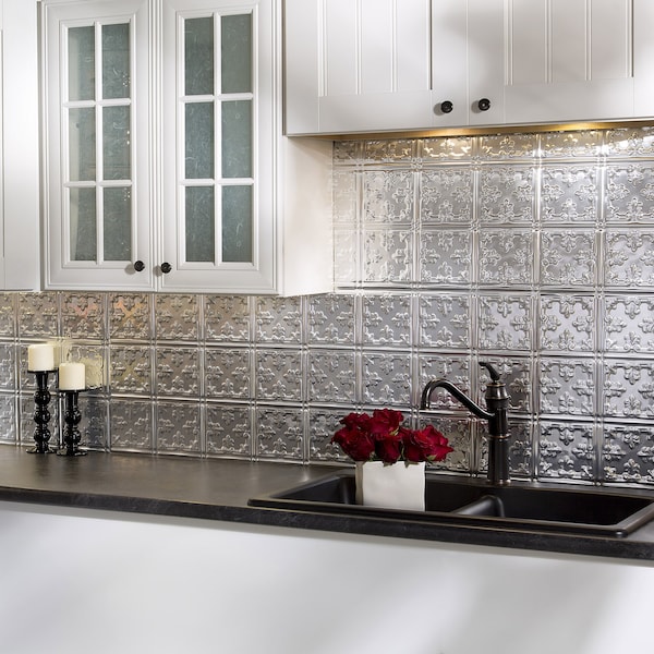 Fasade Fasade 18in x 24in Traditional 10 Brushed Aluminum Backsplash Panel 5pk - PB5708