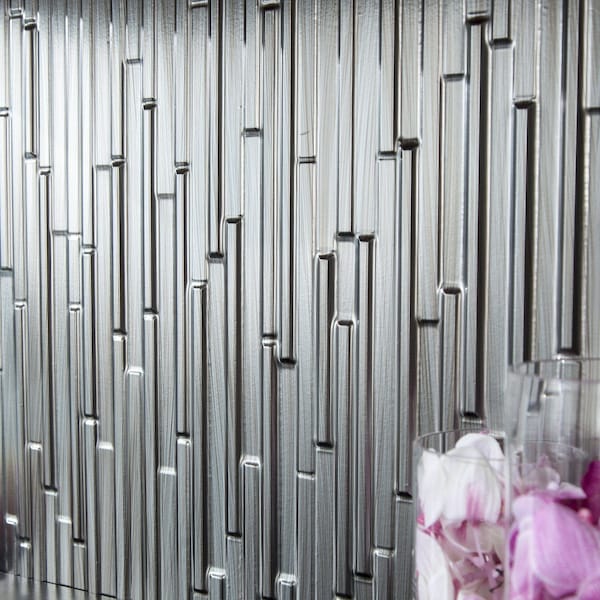 Fasade Fasade 18in x 24in Skyline Brushed Steel Backsplash Panel 5pk - PB7133