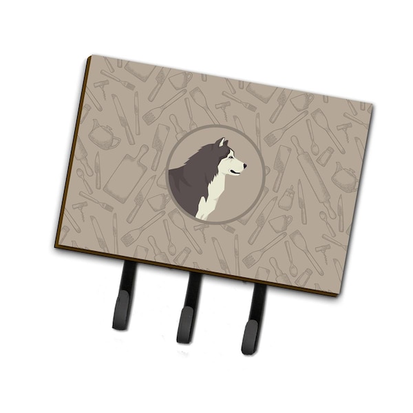 Jensendistributionservices Alaskan Malamute in the Kitchen Leash or Key Holder - MI2102600