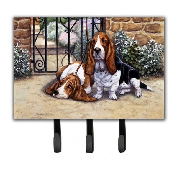 Carolines Treasures Carolines Treasures BDBA0312TH68 Basset Hound at the Gate Leash or Key Holder - BDBA0312TH68