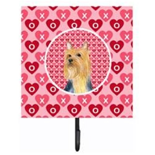 Jensendistributionservices 4.25 x 7 in. Silky Terrier Valentines Love and Hearts Leash Or Key Holder - MI1654340
