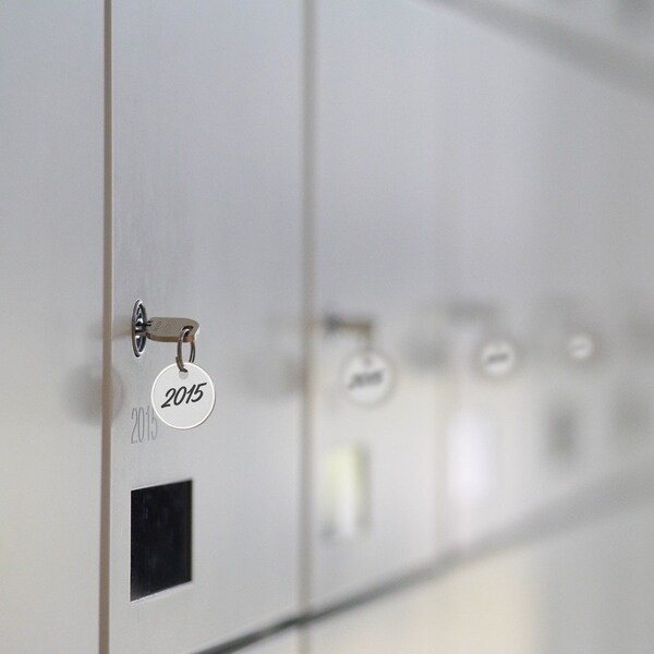 Avery Metal Rim Key Tags, White, Metal, Key Tag, 500 PK - AVE14313