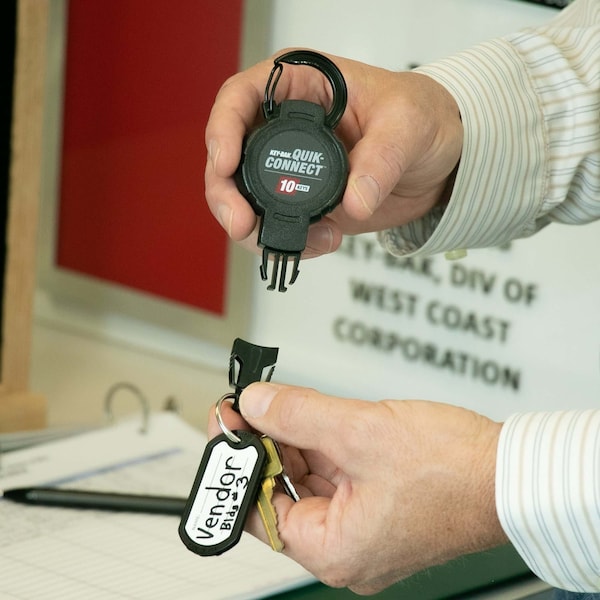 Key-Bak 24-KEY Capacity Retratractable Keychain 3 interchangeable key rings CARABINER attachment, 36" reach - 0KM2-34A24