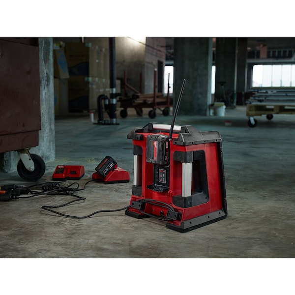 Milwaukee Tool M18 Jobsite Radio/Charger - 2792-20