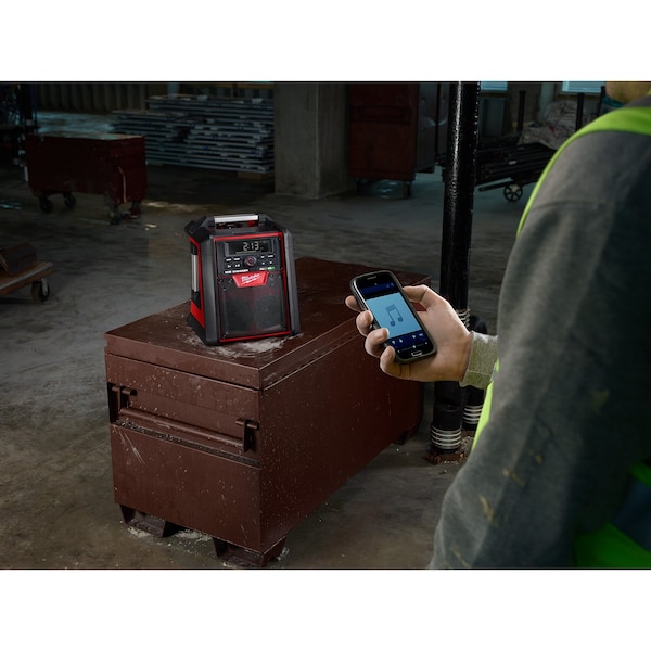 Milwaukee Tool M18 Jobsite Radio/Charger - 2792-20