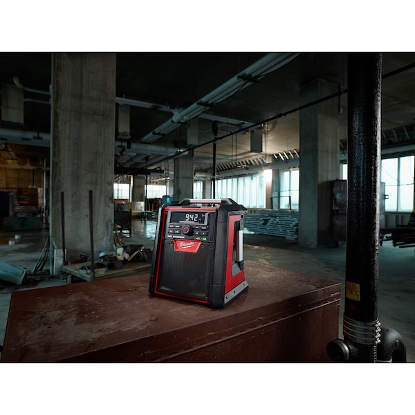Milwaukee Tool M18 Jobsite Radio/Charger - 2792-20